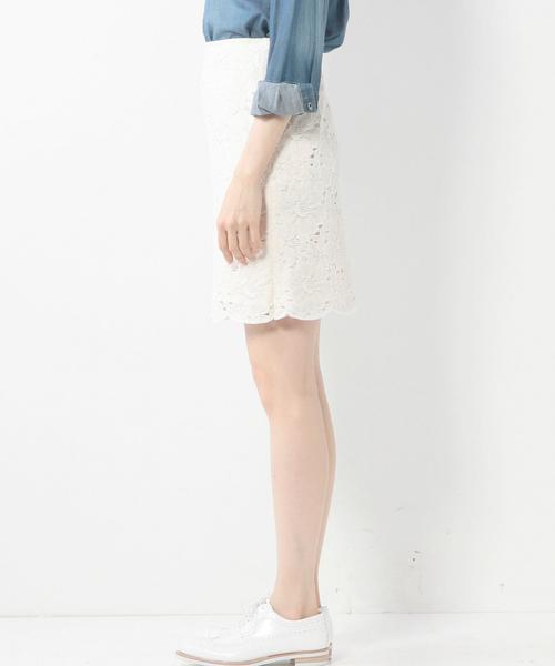 Jewel Changes(ジュエルチェンジズ)の「JOC C/N フラワー レース タイトスカート / 花柄(スカート・レディース・オフホワイト/イエロー/ネイビー・38/36/34)」の10枚目の写真