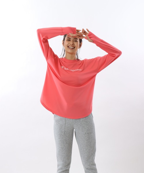 Champion(チャンピオン)の「【Champion/チャンピオン】レディース スポーツ ロングスリーブTシャツ(Tシャツ/カットソー・レディース・ホワイト/ブラック/ネイビー/サーモンピンク・MEDIUM/LARGE)」の4枚目の写真
