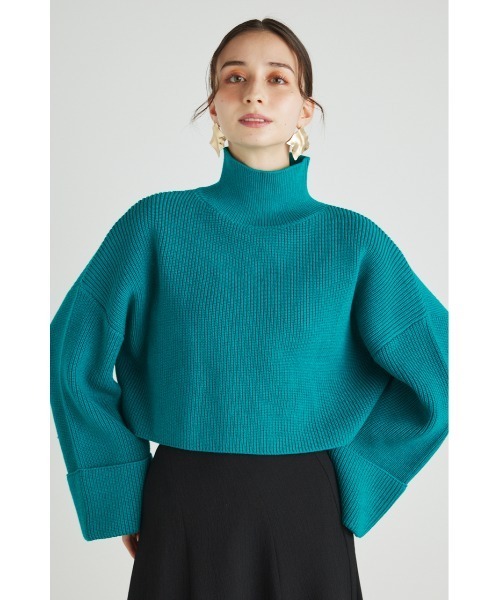 rienda(リエンダ)の「ターンアップスリーブクロップドニットトップス(ニット/セーター・レディース・ブラック/アイボリー/ピンク/グリーン/パープル・FREE)」の4枚目の写真