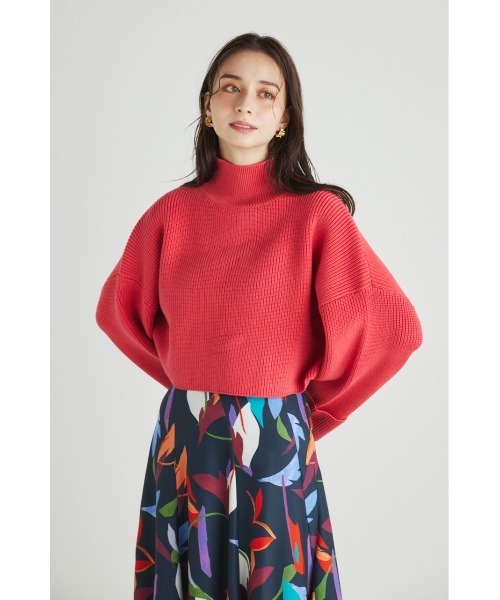 rienda(リエンダ)の「ターンアップスリーブクロップドニットトップス(ニット/セーター・レディース・ブラック/アイボリー/ピンク/グリーン/パープル・FREE)」の6枚目の写真