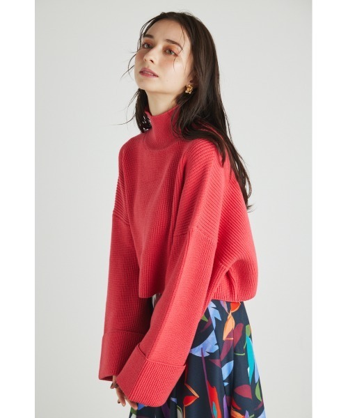 rienda(リエンダ)の「ターンアップスリーブクロップドニットトップス(ニット/セーター・レディース・ブラック/アイボリー/ピンク/グリーン/パープル・FREE)」の9枚目の写真