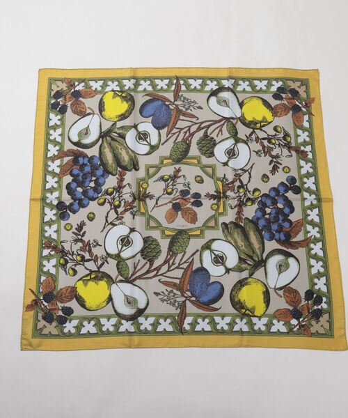 manipuri（マニプリ）の「【manipuri/マニプリ】シルクプリントスカーフ88（バンダナ/スカーフ・レディース・ベージュ系その他5/ブルー系その他7/イエロー系その他3・FREE）」の2枚目の写真