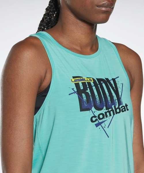 Reebok(リーボック)の「レズミルズR ボディ コンバットR アクティブチル グラフィック タンクトップ / Les MillsR BodyCombatR ACTIVCHILL Graphic Tank Top (タンクトップ・レディース・ブルー・MEDIUM/SMALL/X-SMALL/LARGE/X-LARGE)」の2枚目の写真