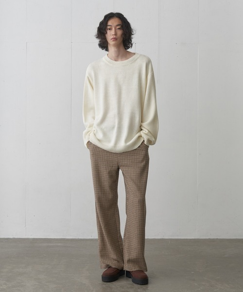 FEKETE（フェケテ）の「OVERSIZED KNIT / オーバーフィットニット（ニット/セーター・メンズ・ブラック/アイボリー・MEDIUM/LARGE）」の5枚目の写真