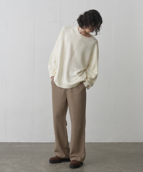 FEKETE（フェケテ）の「OVERSIZED KNIT / オーバーフィットニット（ニット/セーター・メンズ・ブラック/アイボリー・MEDIUM/LARGE）」の22枚目の写真