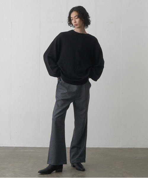 FEKETE（フェケテ）の「OVERSIZED KNIT / オーバーフィットニット（ニット/セーター・メンズ・ブラック/アイボリー・MEDIUM/LARGE）」の19枚目の写真