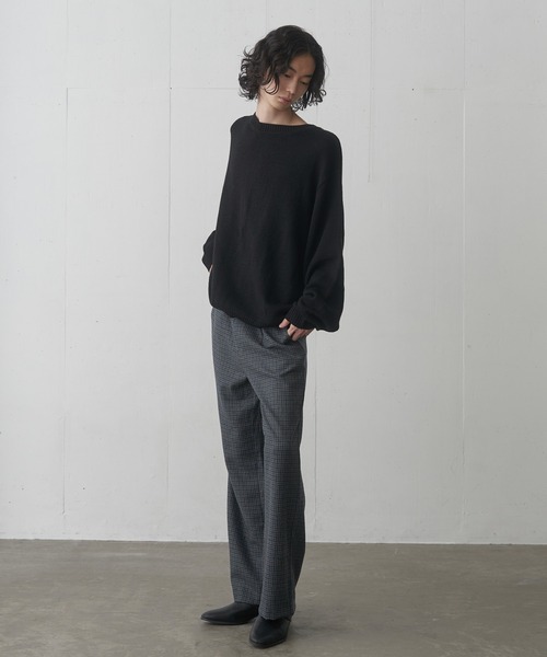 FEKETE（フェケテ）の「OVERSIZED KNIT / オーバーフィットニット（ニット/セーター・メンズ・ブラック/アイボリー・MEDIUM/LARGE）」の20枚目の写真