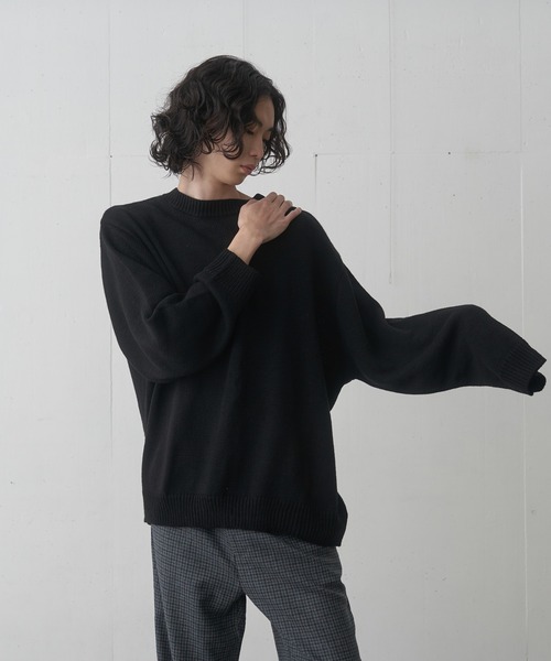 FEKETE（フェケテ）の「OVERSIZED KNIT / オーバーフィットニット（ニット/セーター・メンズ・ブラック/アイボリー・MEDIUM/LARGE）」の11枚目の写真