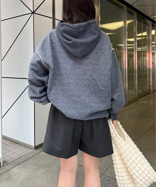 CAPRICIEUX LE'MAGE(カプリシューレマージュ)の「〈THRIFTY LOOK/スリフティールック〉裏使いプリントフーディー(パーカー・レディース・チャコールグレー・LARGE)」の13枚目の写真