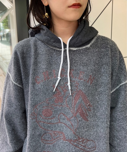 CAPRICIEUX LE'MAGE(カプリシューレマージュ)の「〈THRIFTY LOOK/スリフティールック〉裏使いプリントフーディー(パーカー・レディース・チャコールグレー・LARGE)」の21枚目の写真