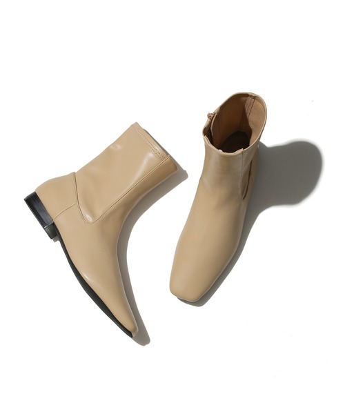 Juze（ジュゼ）の「ロングノーズスクエアトゥストレッチブーツ（ブーツ・レディース・ブラック/クリーム・L/M）」の12枚目の写真