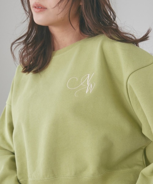 N WITH.（エヌウィズ）の「NW刺繍プルオーバー（スウェット・レディース・ベージュ/グリーン/オフホワイト・F）」の3枚目の写真