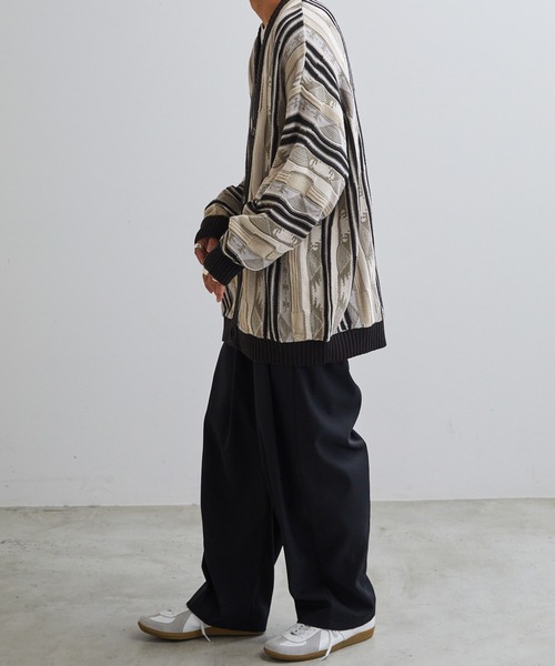 Anchor Smith（アンカー スミス）の「レトロジャガードストライプ柄ニットビッグカーディガン（カーディガン/ボレロ・メンズ・ブラック系/アイボリー系/グリーン系/ワイン系・M/L）」の8枚目の写真