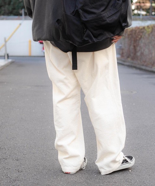 WEGO（ウィゴー）の「WEGO/コーデュロイイージーパンツ（チノパンツ・メンズ・アイボリー/ブラック/ベージュ・SMALL/MEDIUM/LARGE）」の6枚目の写真