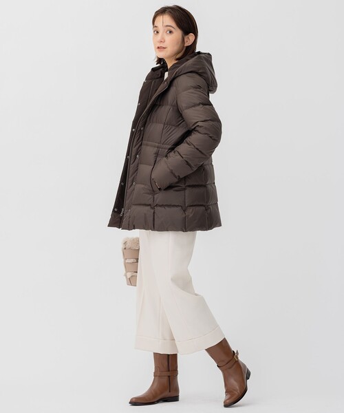 23区（ニジュウサンク）の「【洗える】シレータフタ ショート ダウンコート（ダウンジャケット/コート・レディース・ダルブルー系/ベージュ系/ネイビー系/ダークブラウン系・40/38/36/42）」の8枚目の写真