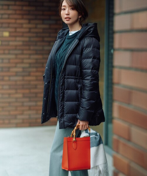 23区（ニジュウサンク）の「【洗える】シレータフタ ショート ダウンコート（ダウンジャケット/コート・レディース・ダルブルー系/ベージュ系/ネイビー系/ダークブラウン系・40/38/36/42）」の9枚目の写真