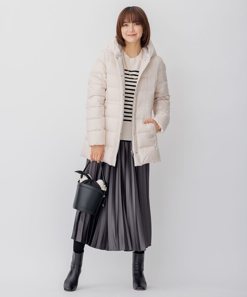 23区（ニジュウサンク）の「【洗える】シレータフタ ショート ダウンコート（ダウンジャケット/コート・レディース・ダルブルー系/ベージュ系/ネイビー系/ダークブラウン系・40/38/36/42）」の16枚目の写真