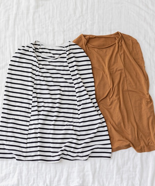 フェリシモMama（フェリシモママ）の「Ｍｏｒｅｄｄｅ　ワイヤー入りの衿ぐりで安心　ストレッチカットソーで３６０度すっぽり覆うポケッタブル授乳ケープ（授乳ケープ/授乳クッション・レディース・キャメル/ホワイト×ブラック・2/1）」の14枚目の写真