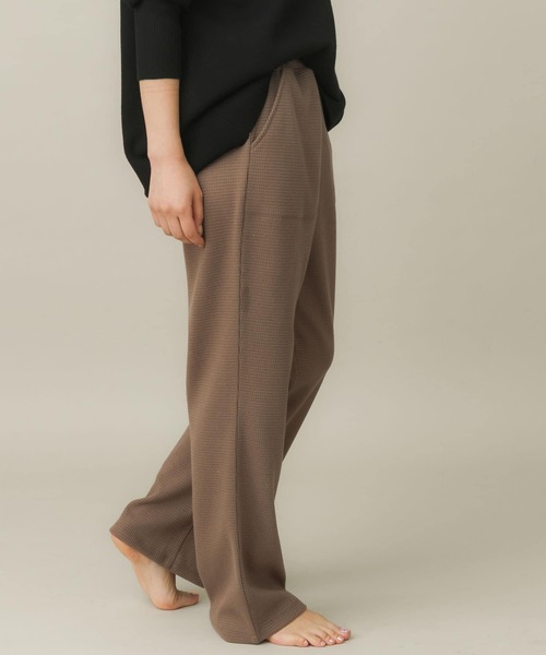 URBAN RESEARCH Sonny Label(アーバンリサーチサニーレーベル)の「SLAB Waffle Straight Pants(その他パンツ・レディース・ブラック/ブラウン・SMALL/MEDIUM)」の7枚目の写真