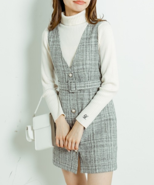 OLIVE des OLIVE（オリーブデオリーブ）の「ベルト付きツイードVネックジャンスカ（ジャンパースカート・レディース・ミント/ライトグレー・FREE）」の6枚目の写真