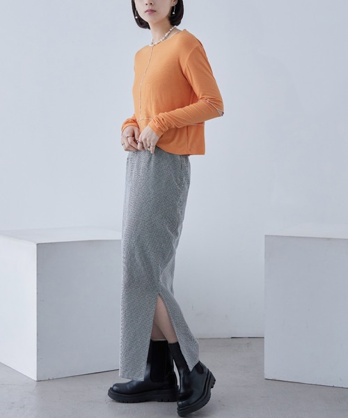 Fashion Letter(ファッションレター)の「ソフトリブ カットアウト 配色メローカットソー(Tシャツ/カットソー・レディース・グレイッシュベージュ/オレンジ/ライム/オリーブ/ブラック・M)」の7枚目の写真