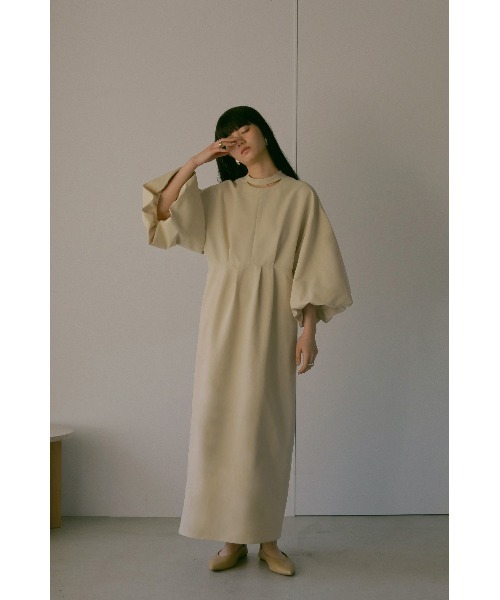 ワンピース MANOF NECK OPEN BALOON SLEEVE ONE PIECE MANOF（マノフ）の「NECK OPEN BALOON SLEEVE ONE PIECE（ワンピース