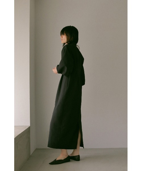 MANOF（マノフ）の「NECK OPEN BALOON SLEEVE ONE PIECE（ワンピース