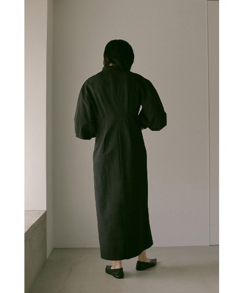 MANOF（マノフ）の「NECK OPEN BALOON SLEEVE ONE PIECE（ワンピース