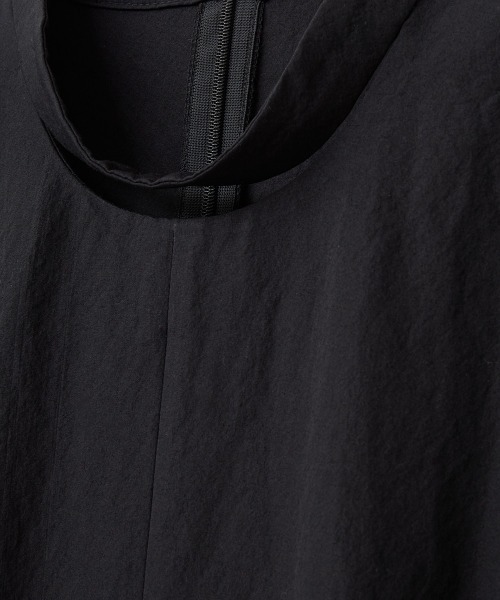 MANOF（マノフ）の「NECK OPEN BALOON SLEEVE ONE PIECE（ワンピース