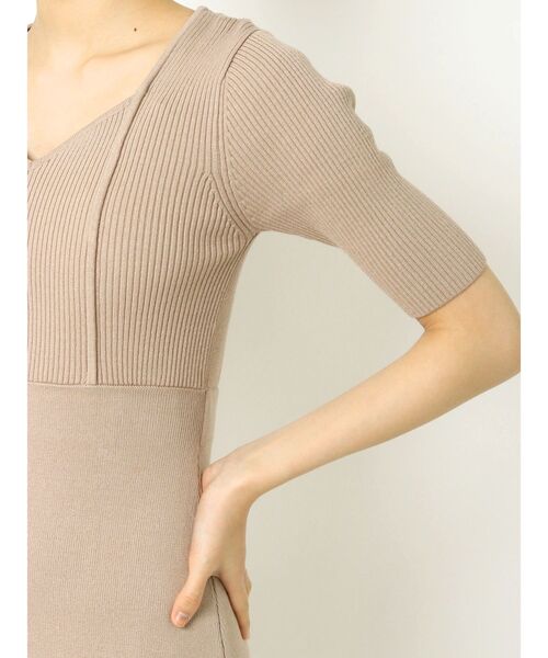 RESEXXY（リゼクシー）の「ハートネックタイトニットワンピース（ワンピース・レディース・ブラック/ベージュ/ブルー・FREE）」の21枚目の写真