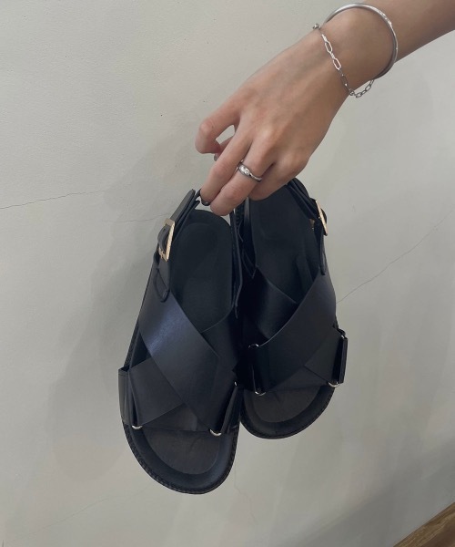 I_am（アイアム）の「cross belt chunky sandal（サンダル・レディース・ブラック・S/L）」の6枚目の写真