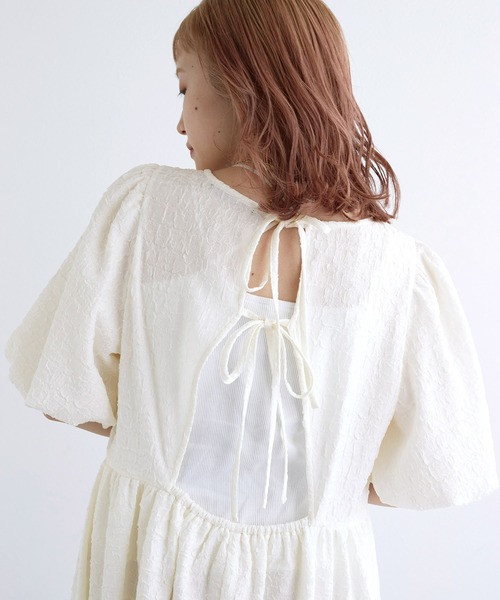 w closet(ダブルクローゼット)の「バックオープンワンピース(ワンピース・レディース・ライトグリーン/アイボリー/ブラック・FREE)」の1枚目の写真
