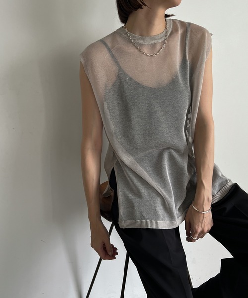 cona(コナ)の「【ZOZO限定】シアーニットノースリーブトップス(Tシャツ/カットソー・レディース・ブラック/ライトグレー/ホワイト・FREE)」の13枚目の写真