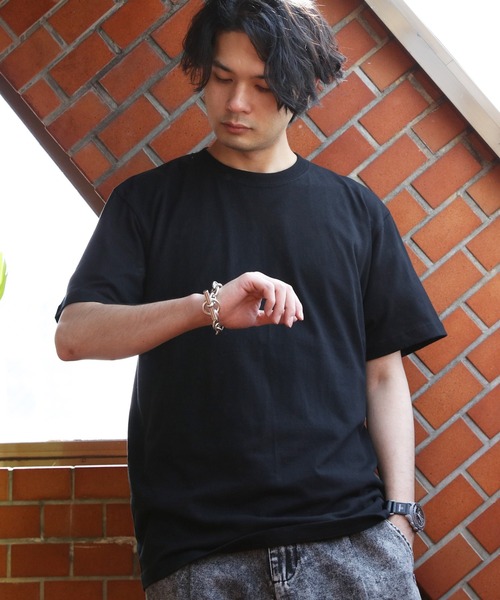 United Athle(ユナイテッドアスレ)の「United Athle 5.6オンス半袖Tシャツ(Tシャツ/カットソー・メンズ・グリーン系その他/ホワイト/サンドベージュ/アッシュ/バイオレット/ブラック/インディゴブルー・X-LARGE/MEDIUM/LARGE)」の3枚目の写真