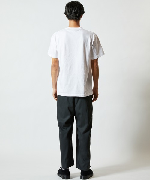 United Athle(ユナイテッドアスレ)の「United Athle 5.6オンス半袖Tシャツ(Tシャツ/カットソー・メンズ・グリーン系その他/ホワイト/サンドベージュ/アッシュ/バイオレット/ブラック/インディゴブルー・X-LARGE/MEDIUM/LARGE)」の10枚目の写真