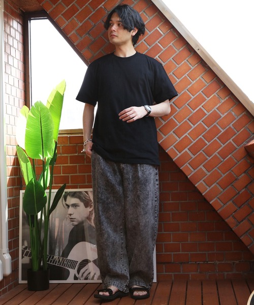 United Athle(ユナイテッドアスレ)の「United Athle 5.6オンス半袖Tシャツ(Tシャツ/カットソー・メンズ・グリーン系その他/ホワイト/サンドベージュ/アッシュ/バイオレット/ブラック/インディゴブルー・X-LARGE/MEDIUM/LARGE)」の14枚目の写真