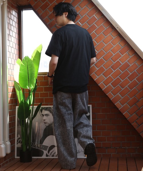 United Athle(ユナイテッドアスレ)の「United Athle 5.6オンス半袖Tシャツ(Tシャツ/カットソー・メンズ・グリーン系その他/ホワイト/サンドベージュ/アッシュ/バイオレット/ブラック/インディゴブルー・X-LARGE/MEDIUM/LARGE)」の18枚目の写真