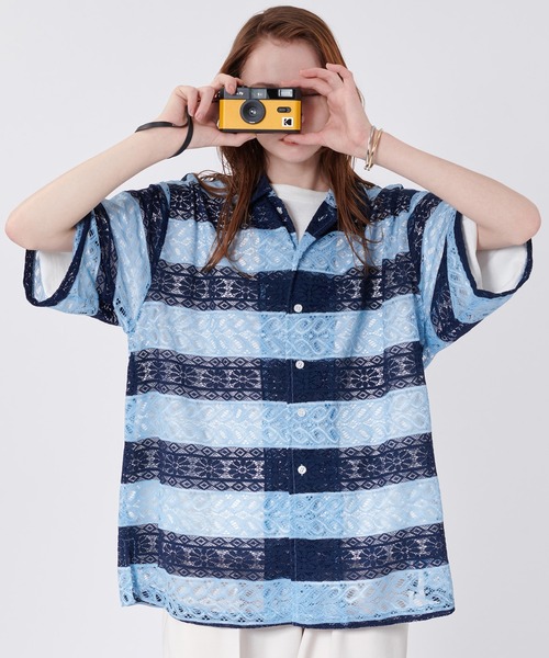 ONCILY(オンシェリー)の「BORDER LACE SHEER SHIRT / ボーダーレースシアーシャツ(シャツ/ブラウス・メンズ・ブラック/ライトブルー/ネイビー・LARGE/MEDIUM)」の3枚目の写真