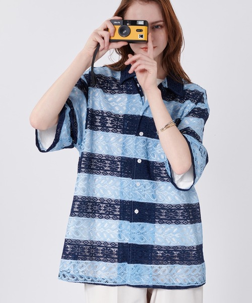 ONCILY(オンシェリー)の「BORDER LACE SHEER SHIRT / ボーダーレースシアーシャツ(シャツ/ブラウス・メンズ・ブラック/ライトブルー/ネイビー・LARGE/MEDIUM)」の5枚目の写真