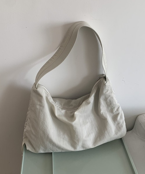 fd style（エフディ スタイル）の「ナイロンサイドドローストリングショルダーバッグ（ショルダーバッグ・レディース・Black/Kelly/LT.Gray/DK.Brn/LIME・FREE）」の9枚目の写真