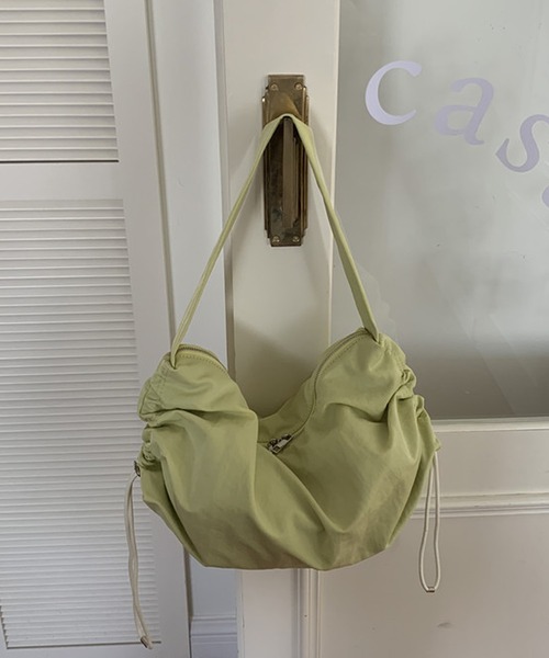 fd style（エフディ スタイル）の「ナイロンサイドドローストリングショルダーバッグ（ショルダーバッグ・レディース・Black/Kelly/LT.Gray/DK.Brn/LIME・FREE）」の13枚目の写真