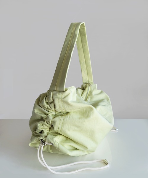 fd style（エフディ スタイル）の「ナイロンサイドドローストリングショルダーバッグ（ショルダーバッグ・レディース・Black/Kelly/LT.Gray/DK.Brn/LIME・FREE）」の18枚目の写真