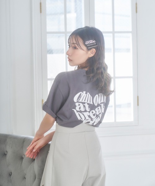 ANDGEEBEE（アンジービー）の「UNISEX バック発泡プリントT（Tシャツ/カットソー・レディース・チャコールグレー/グリーン・X-LARGE）」の2枚目の写真