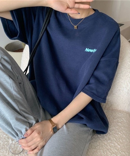 SHEENA(シーナ)の「NewtroロゴプリントルーズTシャツ(Tシャツ/カットソー・レディース・グレー/ネイビー/ピンク・M)」の7枚目の写真