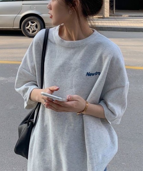 SHEENA(シーナ)の「NewtroロゴプリントルーズTシャツ(Tシャツ/カットソー・レディース・グレー/ネイビー/ピンク・M)」の11枚目の写真