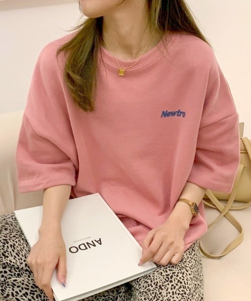 SHEENA(シーナ)の「NewtroロゴプリントルーズTシャツ(Tシャツ/カットソー・レディース・グレー/ネイビー/ピンク・M)」の18枚目の写真