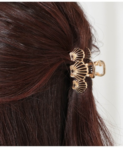 CHILLE（チル）の「3連シェルミニヘアクリップ（バレッタ/ヘアクリップ 