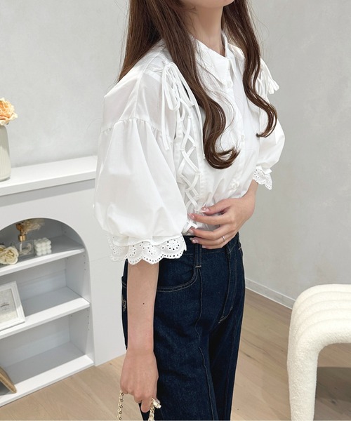apres jour(アプレジュール)の「コットンレーススリーブレースアップブラウス【ZOZOTOWN限定アイテム】(シャツ/ブラウス・レディース・ピンク/アイボリー/サックスブルー/オフホワイト・X-LARGE/フリー)」の14枚目の写真