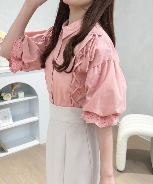 apres jour(アプレジュール)の「コットンレーススリーブレースアップブラウス【ZOZOTOWN限定アイテム】(シャツ/ブラウス・レディース・ピンク/アイボリー/サックスブルー/オフホワイト・X-LARGE/フリー)」の8枚目の写真