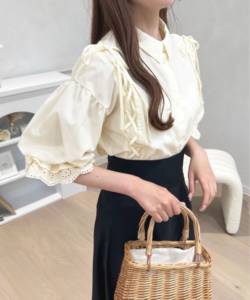 apres jour(アプレジュール)の「コットンレーススリーブレースアップブラウス【ZOZOTOWN限定アイテム】(シャツ/ブラウス・レディース・ピンク/アイボリー/サックスブルー/オフホワイト・X-LARGE/フリー)」の10枚目の写真